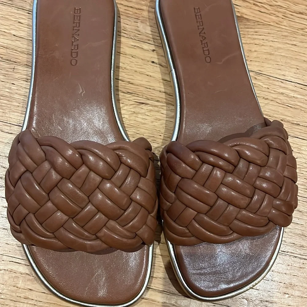 New Bernardo Troy Slide Sandal - Luggage - Picture 7 of 17